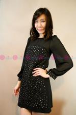 เดรสผ้าชีฟองสีดำ ปักหมุดสีทอง ซิปซ่อนด้านหลังค่ะ