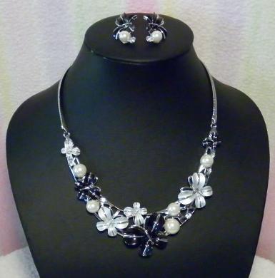 ชุดสร้อยคอ-ต่างหู (NE-120005-2)