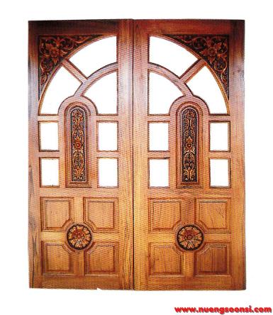 ประตูไม้สัก บานลูกฟักแกะลาย ช่องกะจก( E-03 )