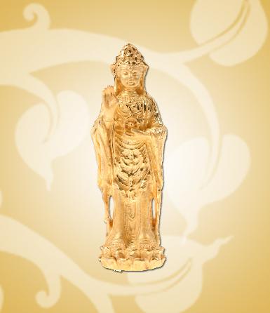 พระแม่กวนอิม ชุบกะไหล่ทอง18 k เลี่ยมกรอบทองเหลือง กันน้ำ พร้อมแหนบ