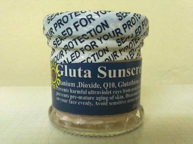 St. Dalfour Gluta Sunscreen Cream : SPF 90 PA+++(UV Protection)