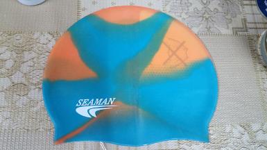 หมวกซิลิโคน สีสลับ สวยดั่งใจ หมวกซิลิโคน สีสลับ สวยดั่งใจ