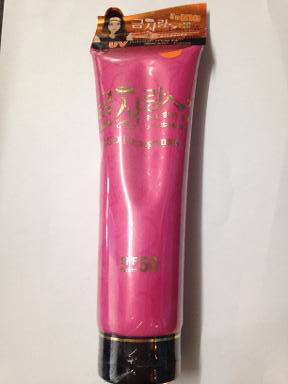 จินนาย โลชั่น ปรับสีผิวตัวขาว หลอดชมพู 300g. spf 50