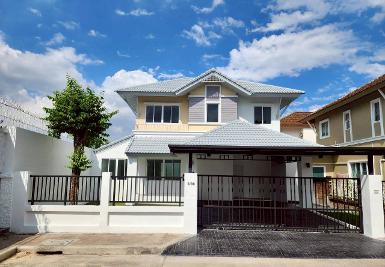 ปริญญดา เกษตร นวมินทร์ แจ่มจันทร์ หลังมุม