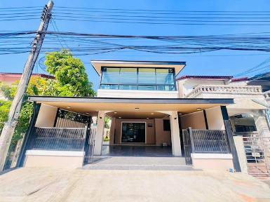 BS1021 ขายบ้านแฝด 2 ชั้น หมู่บ้านเกร็ดแก้ว บ้านกลางเมืองนนทบุรี