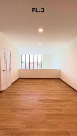 ให้เช่าโฮมออฟฟิศ 3.5 ชั้น นาคนิวาส ลาดพร้าว 71 โชคชัย 4 ใกล้เซ็นท