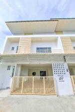 บ้านมินิมอล 2 ชั้น ใกล้เซเว่น มินิบิ๊กซี ตลาดเอกสิน สองพี่น้อง