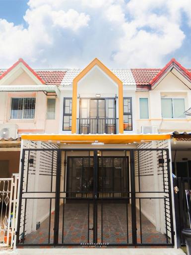 ขายทาวน์เฮ้าส์2ชั้น รีโนเวทใหม่ ม.สวนทิพย์ คลองลำเจียก12 ใกล้เลีย