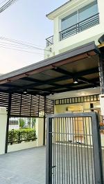 BTSสายหยุด สะพานใหม่ ถ.วัชรพล เวนิส ทาวน์โฮม 3 ชั้นให้เช่าหลังมุม
