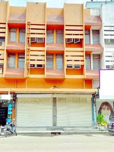 ให้เช่าอาคาร 3ชั้น 2คูหา 38ตร.ม แฮปปี้แลนด์ MRTบางกะปิ 1.5กม. 6นอ