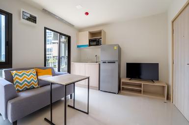 ดีคอนโด คาล์ม รามคำแหง 40 1 นอน 1 น้ำ MRT ลำสาลี 1.6 กม.