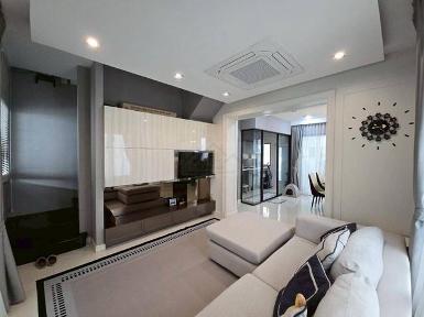 P1938 ให้เช่า ขาย โฮมออฟฟิศ The Landmark แลนด์มาร์ค เอกมัย-รามอิน