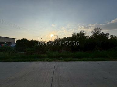 ขายที่ดินประชาอุทิศ 90 ซอยยิ้มแย้ม ขนาดที่ดิน 3 ไร่