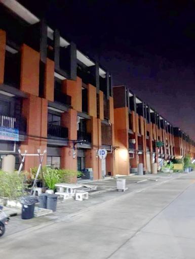 ให้เช่า อาคาร 3.5 ชั้น เพชรเกษม77-81 4นอน 3น้ำ 7-11 100ม.