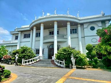 ขายด่วน บ้านหรูเมืองฉะเชิงเทรา 2 ไร่ 3 งาน 31 ตรว. ติดถนนศิริโสธ