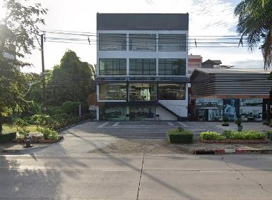 ให้เช่าอาคาร4ชั้น โชว์รูม คลินิก เลียบด่วนเอกมัยรามอินทรา 