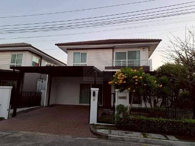 ขายบ้านเดี่ยว 2 ชั้น หลังมุม 3 ห้องนอน โครงการมัณฑนา วงแหวน&ndash;อ่อนน