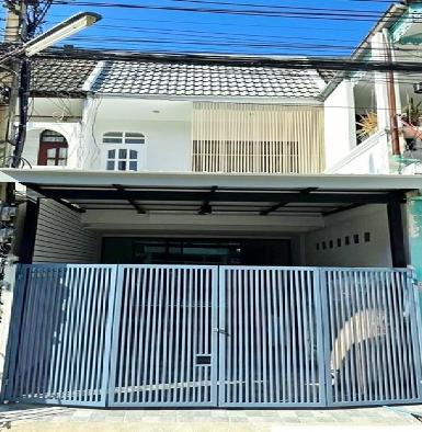 MRTแยกลำสาลี ทาวน์โฮม 2 ชั้น แฮปปี้แลนด์ เดอะมอลล์ บางกะปิ 1.5กม.