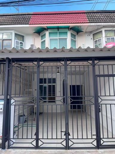 ให้เช่าทาวน์เฮ้าท์ 2 ชั้น 3 นอน ประชาราษฏร์บำเพ็ญ24 ใกล้ MRT ห้วย