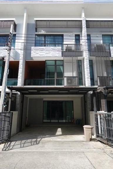 ให้เช่าทาวน์โฮม PLEX Bangna กม.5 ใกล้เมกาบางนา จดบริษัทได้