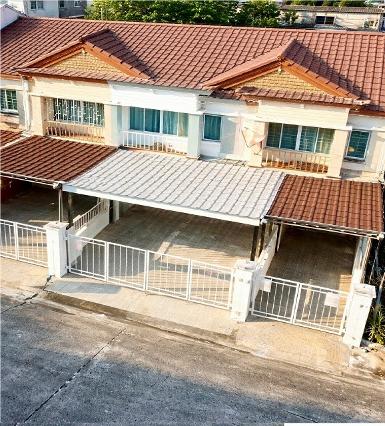 ตลาดไท 2.5 กม. ตลาดไอยรา 2.8 กม. ม.กรุงเทพ 2 กม. 2 นอน 2 น้ำ 