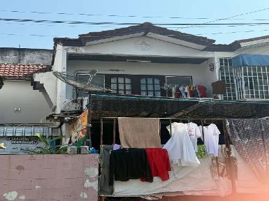 ขายตึกแถว 2 ชั้น (พร้อมผู้เช่า) เนื้อที่ 25.1 ตารางวา