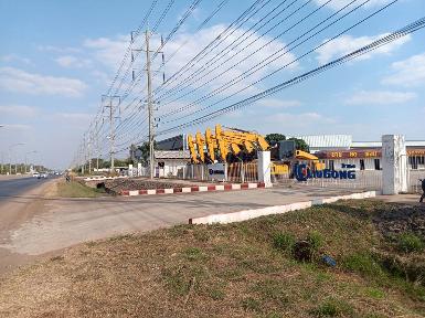 ขายที่ดินเทพื้นคอนกรีต 4 ไร่ พร้อมอาคารโชว์รูม โชคชัย นครราชสีมา