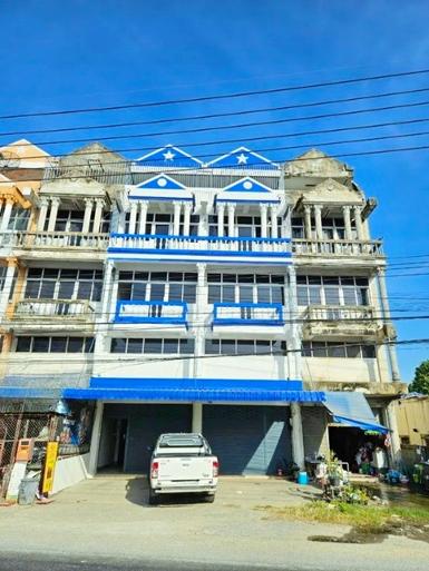 ตลาดนัดเปโตร 1.4กม.รพ.สามพราน ถ.เพชรเกษม ให้เช่าตึกแถว 5ชั้น 