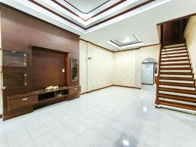 ให้เช่าทาวน์โฮม 3 ชั้น 28 ตร.วา.รักสัตว์ MRT ลาดพร้าว101 1.3 กม. 