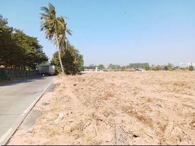 พื้นที่ให้เช่าบ่อวิน ชลบุรี โครงการลานโลจิสติกส์และโกดังกว่า 30 ไ