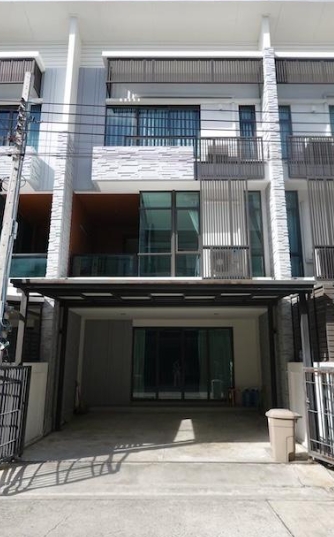  ให้เช่าทาวน์โฮม PLEX Bangna กม.5 ใกล้เมกาบางนา 