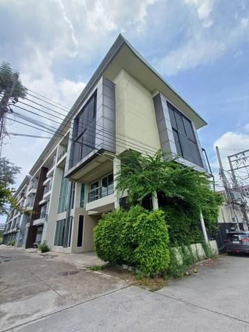 ให้เช่าโฮมออฟฟิต 4 ชั้น 600 ตรม. ย่านรามอินทรา ใกล้แฟชั่นไอแลนส์ 