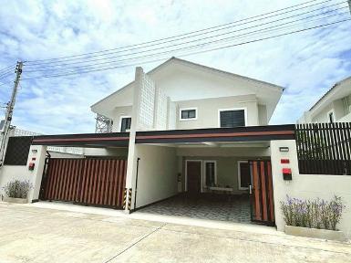 เริ่มต้นเพียง 2.95 ล้าน บ้านแฝดใหม่ 2 ชั้น สันกำแพง 3 หลังเสุดท้