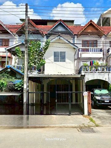 ราคาคุ้ม 2.3 ล้าน 23 ตรว. ทาวน์โฮม 3 ชั้น อ.เมือง เดินทางสะดวก