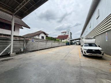 ให้เช่าโกดังคลังสินค้า ย่านประชาชื่น บางซื่อ ใกล้ทางด่วนพิเศษศรีร