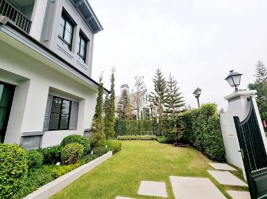 บ้านหรู RENT Nantawanพระราม9กรุงเทพกรีฑาตัดใหม่ 5ห้องนอน 