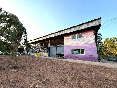 ขายที่ดินพร้อมสิ่งปลูกสร้างพนัสนิคมชลบุรี 16.1 ไร่ 