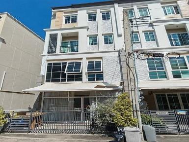 ให้เช่า ทาวน์โฮม 4 ชั้น โครงการ เดอะ มาสเตอร์ แอท บีทีเอส อุดมสุข