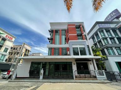 ให้เช่าอาคารออฟฟิศ 4 ชั้น โครงการบ้านกลางกรุง บางนา-ตราด กม.3 