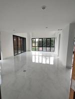 ให้เช่าโฮมออฟฟิศ3.5ชั้นย่านรัชดาลาดพร้าวโชคชัย4 ใกล้MRTลาดพร้าว