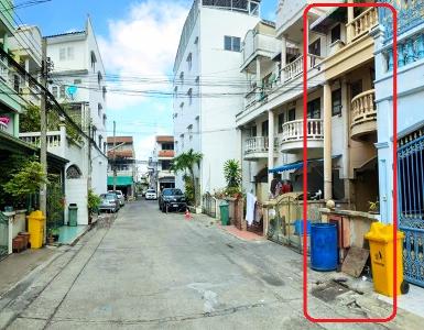 สาธุ45-53 6นอน BRT วัดปริวาส 1กม.ให้ทาวน์เฮ้าส์ 3 ชั้น ใหม่ 21ตร