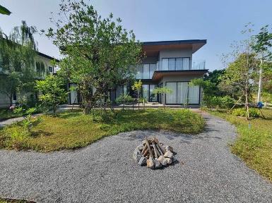 บ้านเดี่ยว 2 ชั้นพักตากอากาศ ป่าน้ำใส ราชบุรี เนื้อที่ 200.8 ตาร