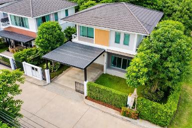 สุขุมวิท 77 โรบินสัน สุวรรณภูมิ (ลาดกระบัง) 100ม. บ้านเดี่ยว 2 ชั