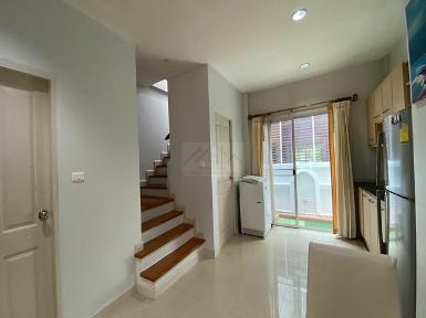 ให้เช่าทาวน์โฮม 3 ชั้น 20 ตร.ว.บ้านกลางเมือง ลูเซิร์น สุขุมวิท 77