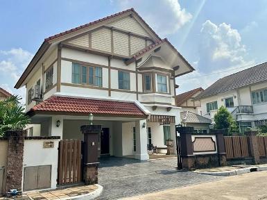 ให้เช่าบ้าน 2 ชั้น ลัดดารมย์ วัชรพล-รัตนโกสินทร์ ใกล้ทางด่วนสุขาภ