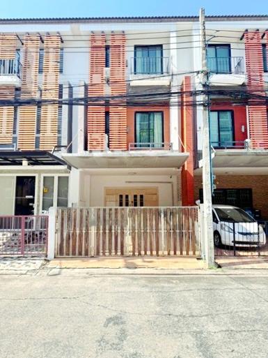 สุขุมวิท 101-1 BTS อุดมสุข 900 ม.ทาวน์โฮมให้เช่า 3 ชั้น 3 นอน 3 