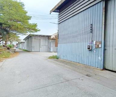 บึงคำพร้อย เลียบมอเตอร์เวย์ตะวันตก สนามกอล์ฟธัญญะ โกดัง 250ตร.ม.