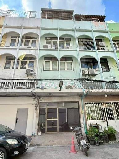 ให้เช่าอาคารพาณิชย์ 4 ชั้น รวมชั้นลอย ทำเลทอง ย่านพระราม9 รัชดา 