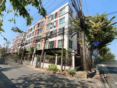 Lucas Garden Family House ซอยนาคนิวาส 7 เขตลาดพร้าว กรุงเทพมหานค