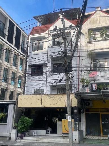  ให้เช่าอาคาร 4 ชั้น ไถนนศรีวรา ตรงข้าม Makro บดินทร์ 
